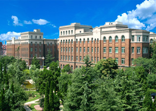 大连大学附属中山医院口腔科